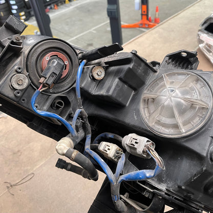 Lexus GS300 GS430 GS350 RH headlight assembly