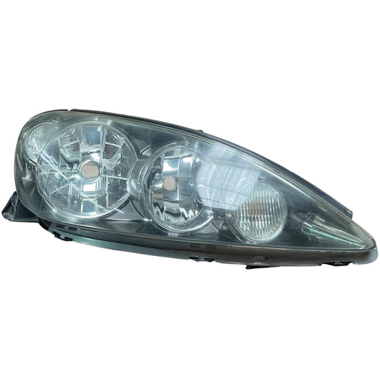 Toyota Camry 2004 RH headlight Aftermarket (USED)